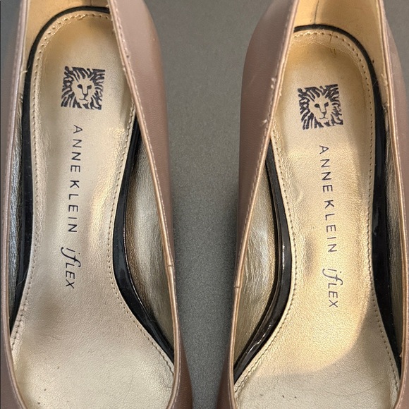 Anne Klein Two-Tone Pointed Toe Pumps in Black and Nude - Picture 2 of 6